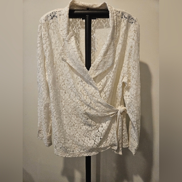 dennis basso Tops - DENNIS BY DENNIS BASSO WOMEN'S IVORY LACE WRAP SIDE TIE BLOUSE SIZE LARGE
